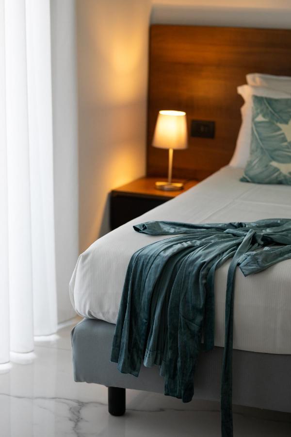 Palazzo Sovrana Serviced Luxury Apartments Palermo Luaran gambar