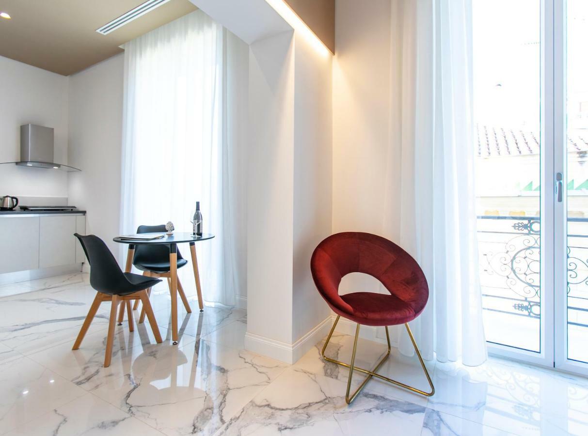 Palazzo Sovrana Serviced Luxury Apartments Palermo Luaran gambar